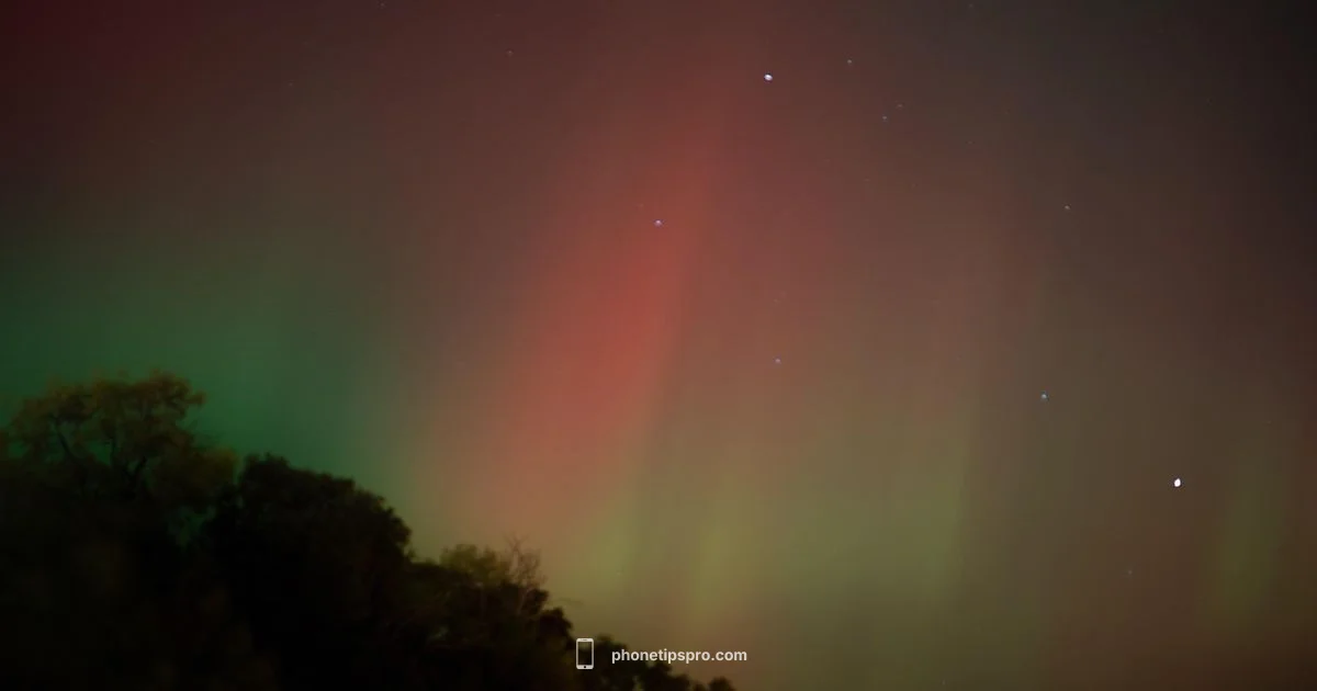 Aurora on iPhone Aurora on iPhone - Phone Tips Pro