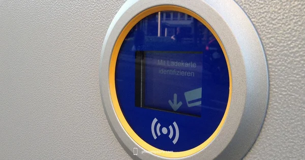 NFC on iPhone - Phone Tips Pro