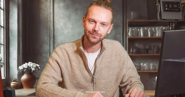 iPhone Essentials - Phone Tips Pro